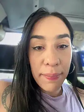 Snapshot of __IRIS__ chatting on 19, 12, 2024 IRIS online show from 19, 12, 2024