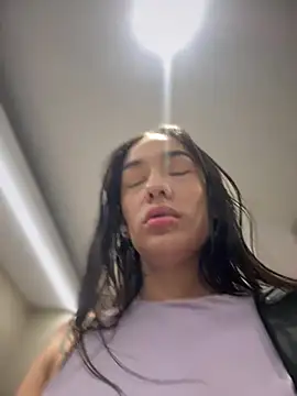 Snapshot of __IRIS__ chatting on 19, 12, 2024 IRIS online show from 19, 12, 2024