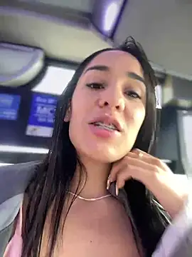 Snapshot of __IRIS__ chatting on 27, 12, 2024 IRIS online show from 27, 12, 2024