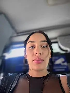 Snapshot of __IRIS__ chatting on 8, 1, 2025 IRIS online show from 8, 1, 2025