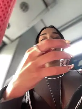 Snapshot of __IRIS__ chatting on 8, 1, 2025 IRIS online show from 8, 1, 2025