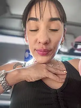 Snapshot of __IRIS__ chatting on 23, 1, 2025 IRIS online show from 23, 1, 2025