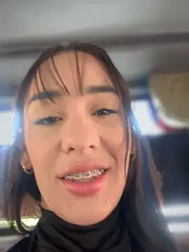 Snapshot of __IRIS__ chatting on 25, 1, 2025 IRIS online show from 25, 1, 2025