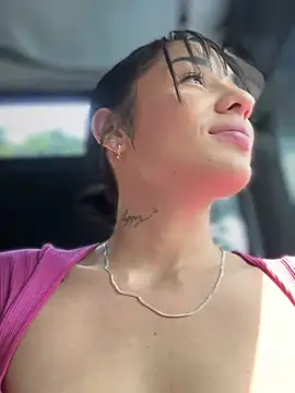 Snapshot of __IRIS__ chatting on 28, 1, 2025 IRIS online show from 28, 1, 2025