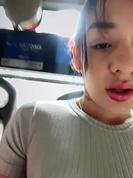 Snapshot of __IRIS__ chatting on 6, 2, 2025 IRIS online show from 6, 2, 2025