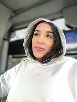 Snapshot of __IRIS__ chatting on 11, 2, 2025 IRIS online show from 11, 2, 2025