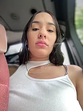 Snapshot of __IRIS__ chatting on 13, 2, 2025 IRIS online show from 13, 2, 2025