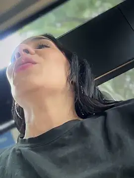 Snapshot of __IRIS__ chatting on 14, 2, 2025 IRIS online show from 14, 2, 2025