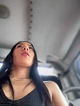 Snapshot of __IRIS__ chatting on 20, 2, 2025 IRIS online show from 20, 2, 2025