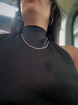 Snapshot of __IRIS__ chatting on 22, 2, 2025 IRIS online show from 22, 2, 2025