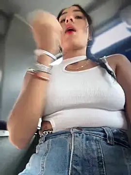 Snapshot of __IRIS__ chatting on 7, 3, 2025 IRIS online show from 7, 3, 2025