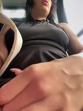 Snapshot of __IRIS__ chatting on 8, 3, 2025 IRIS online show from 8, 3, 2025