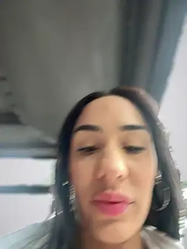 Snapshot of __IRIS__ chatting on 12, 3, 2025 IRIS online show from 12, 3, 2025