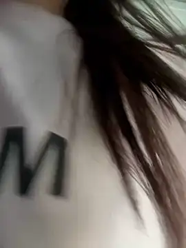 Snapshot of __IRIS__ chatting on 21, 3, 2025 IRIS online show from 21, 3, 2025