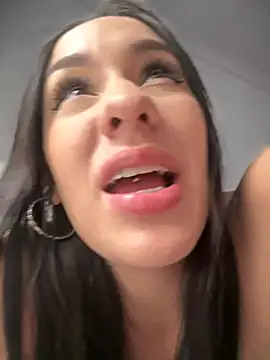 Snapshot of __IRIS__ chatting on 20, 11, 2025 IRIS online show from 20, 11, 2025