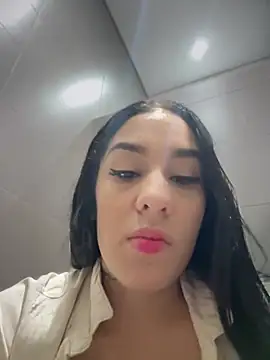 Snapshot of __IRIS__ chatting on 2, 7, 2026 IRIS online show from 2, 7, 2026