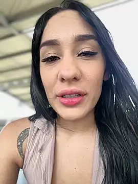Snapshot of __IRIS__ chatting on 7, 7, 2026 IRIS online show from 7, 7, 2026