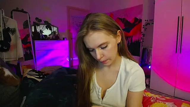 KittyNeon online show from 20, 12, 2024