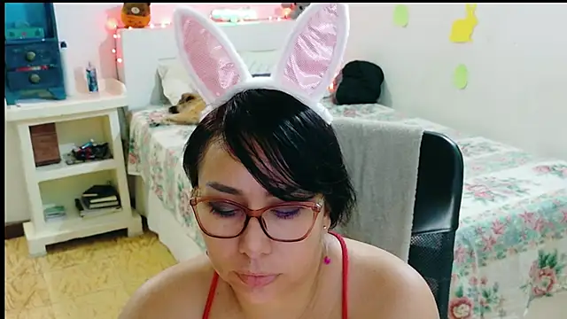 hottplay online show from 2, 4, 2026