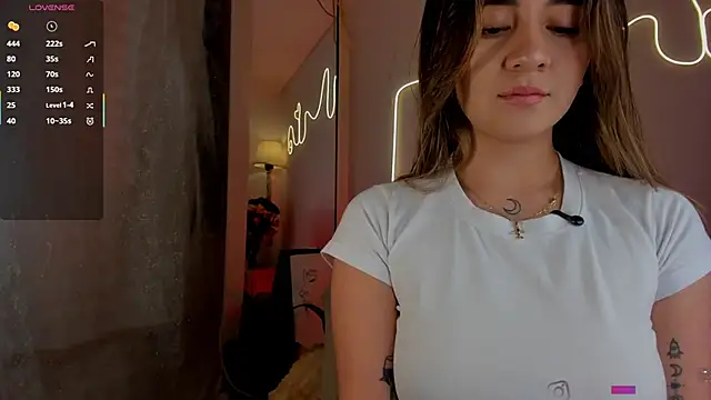 Snapshot of sara_cruz011 chatting on 23, 9, 2025 sara cruz011 online show from 23, 9, 2025