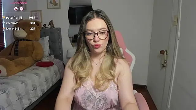 Snapshot of samysweet_8 chatting on 14, 6, 2026 samysweet 8 online show from 14, 6, 2026