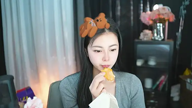 Ocean--Lili online show from 13, 3, 2025