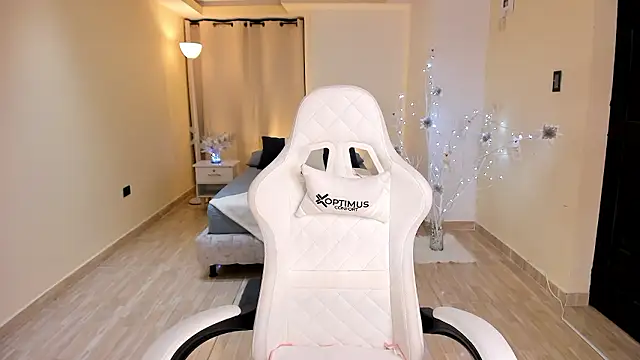 carleee winter online show from 6, 12, 2024