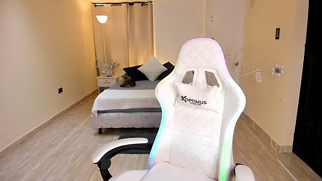 carleee winter online show from 14, 12, 2024