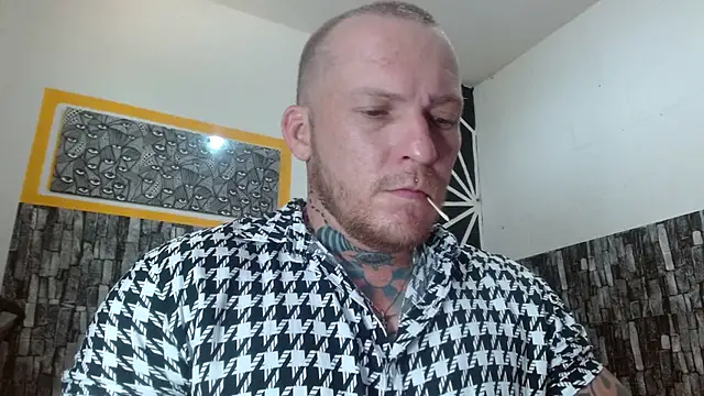 Snapshot of stripnolimits chatting on 15, 5, 2026 stripnolimits online show from 15, 5, 2026
