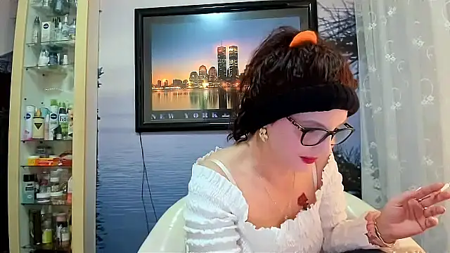 Snapshot of Mature4you44 chatting on 1, 2, 2025 Mature4you44 online show from 1, 2, 2025