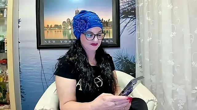 Snapshot of Mature4you44 chatting on 11, 2, 2025 Mature4you44 online show from 11, 2, 2025