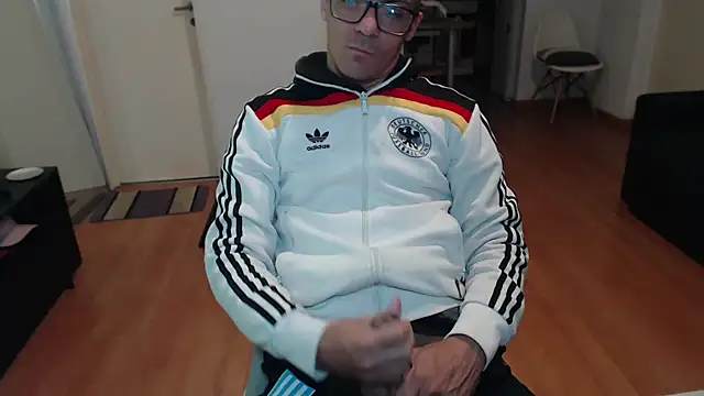 Snapshot of guachin_hunk chatting on 10, 5, 2026 guachin hunk online show from 10, 5, 2026