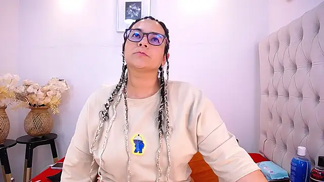 MIchelMomet online show from 30, 1, 2025