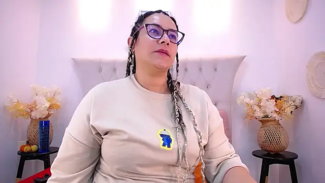 MIchelMomet online show from 3, 2, 2025