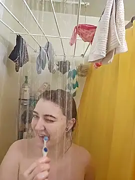 Snowbunnycake 131 online show from 21, 4, 2026