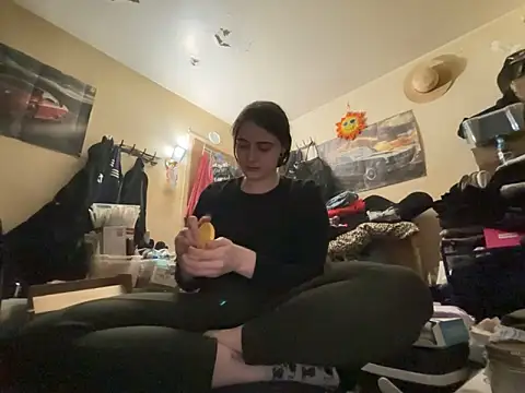 Snowbunnycake 131 online show from 8, 5, 2026
