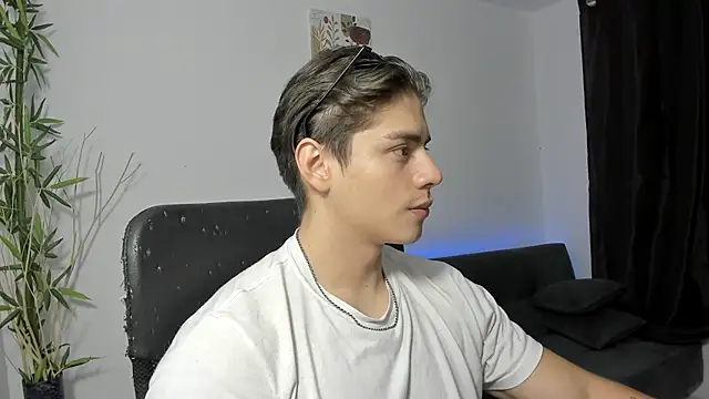 Giordano Russo online show from 24, 12, 2024