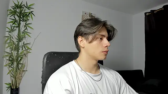 Giordano Russo online show from 21, 2, 2025