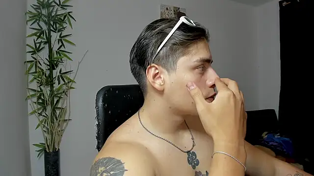 Giordano Russo online show from 5, 3, 2025