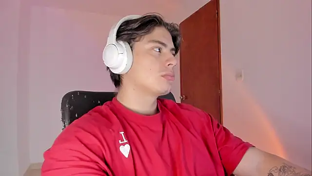 Giordano Russo online show from 2, 4, 2026