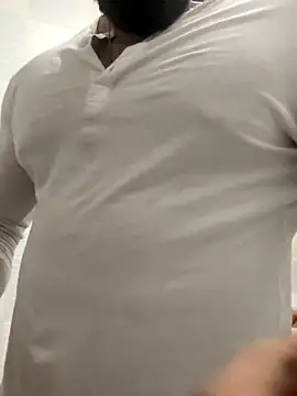 Snapshot of alexhunk09 chatting on 14, 11, 2025 alexhunk09 online show from 14, 11, 2025