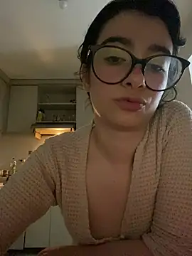  Lunnaa  online show from 6, 4, 2026