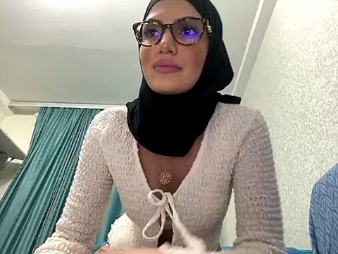 GumusGuray online show from 6, 12, 2024