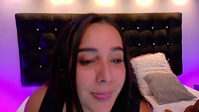 ValenScott1 online show from 11, 2, 2025