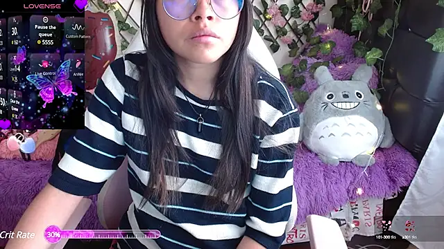 Snapshot of MidoriQuiinn chatting on 22, 1, 2025 MidoriQuiinn online show from 22, 1, 2025