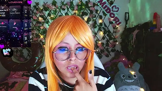 Snapshot of MidoriQuiinn chatting on 27, 1, 2025 MidoriQuiinn online show from 27, 1, 2025