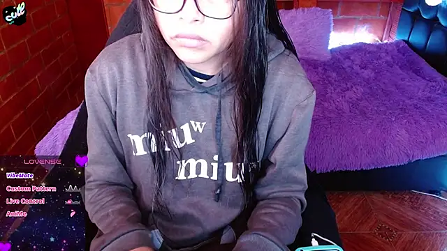 MidoriQuiinn online show from 13, 3, 2026