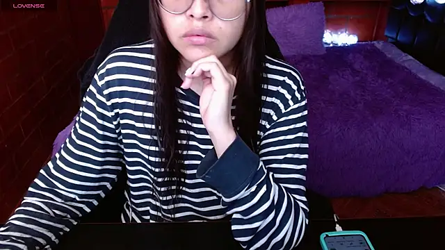 Snapshot of MidoriQuiinn chatting on 15, 5, 2026 MidoriQuiinn online show from 15, 5, 2026