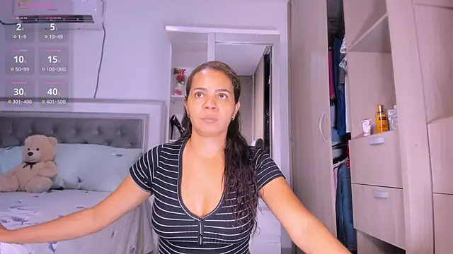 sharonDulce online show from 7, 3, 2025