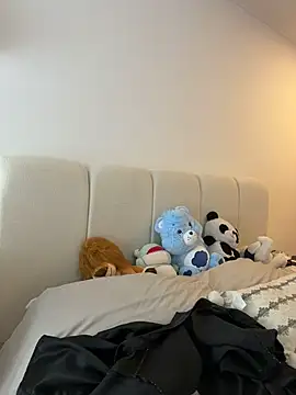 oriana zoeee online show from 4, 3, 2026